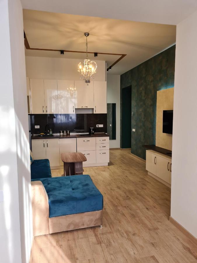 Deluxe Apartment In City Center Jerevan Exteriör bild